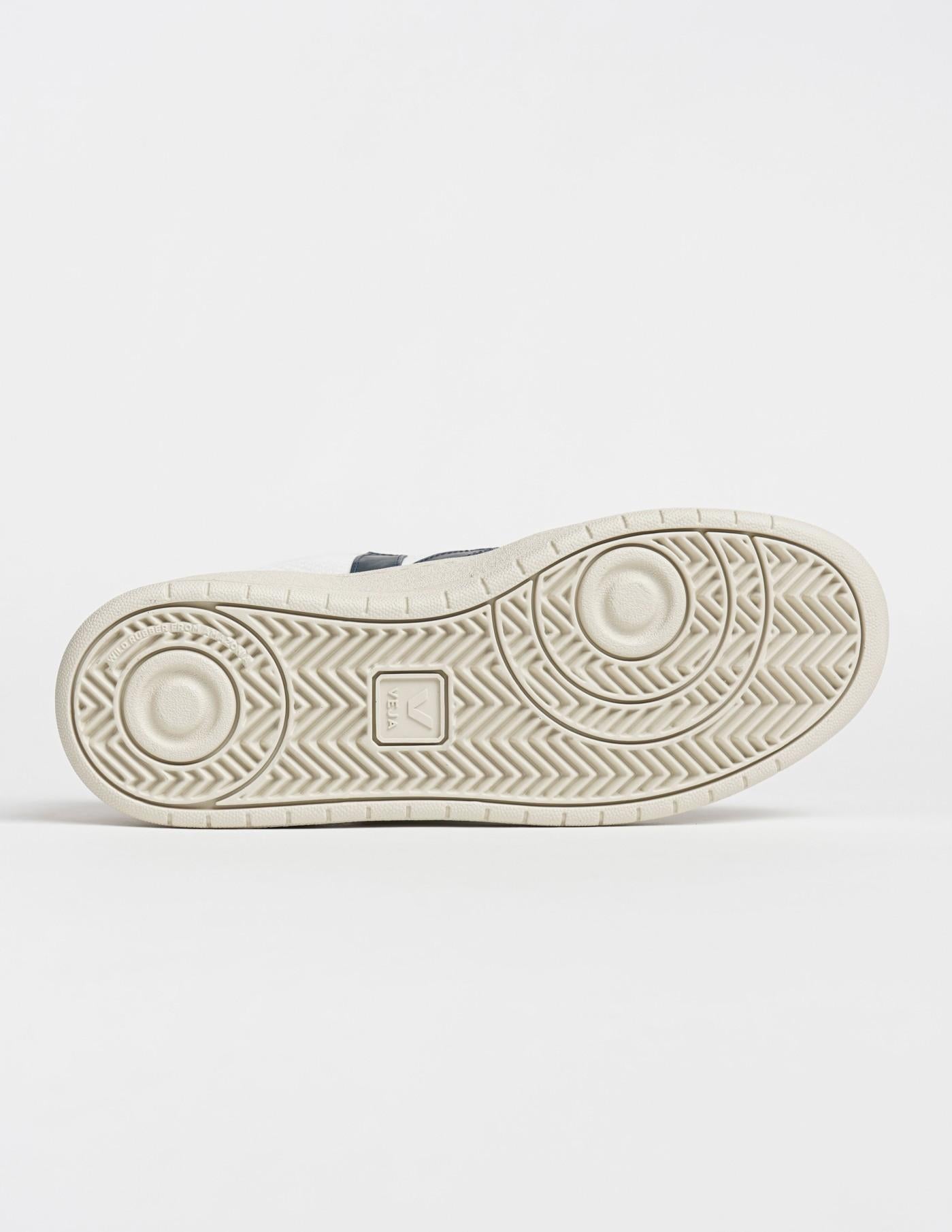 VEJA VX0101380BWHITE NAUTICO